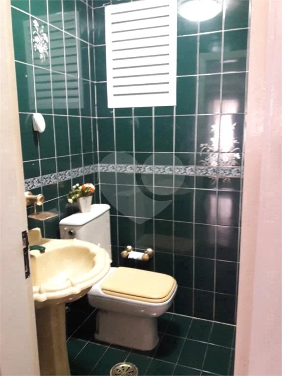 Apartamento com 136m² , 3 dormitórios , sendo 1 suíte , 2 vagas , à venda na Vila Prudente.