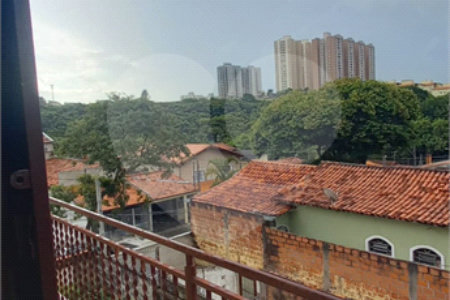 Sobrado com 3 dormitórios à venda, 180 m² por R$ 480.000,00 - Bosque dos Eucaliptos - SJC