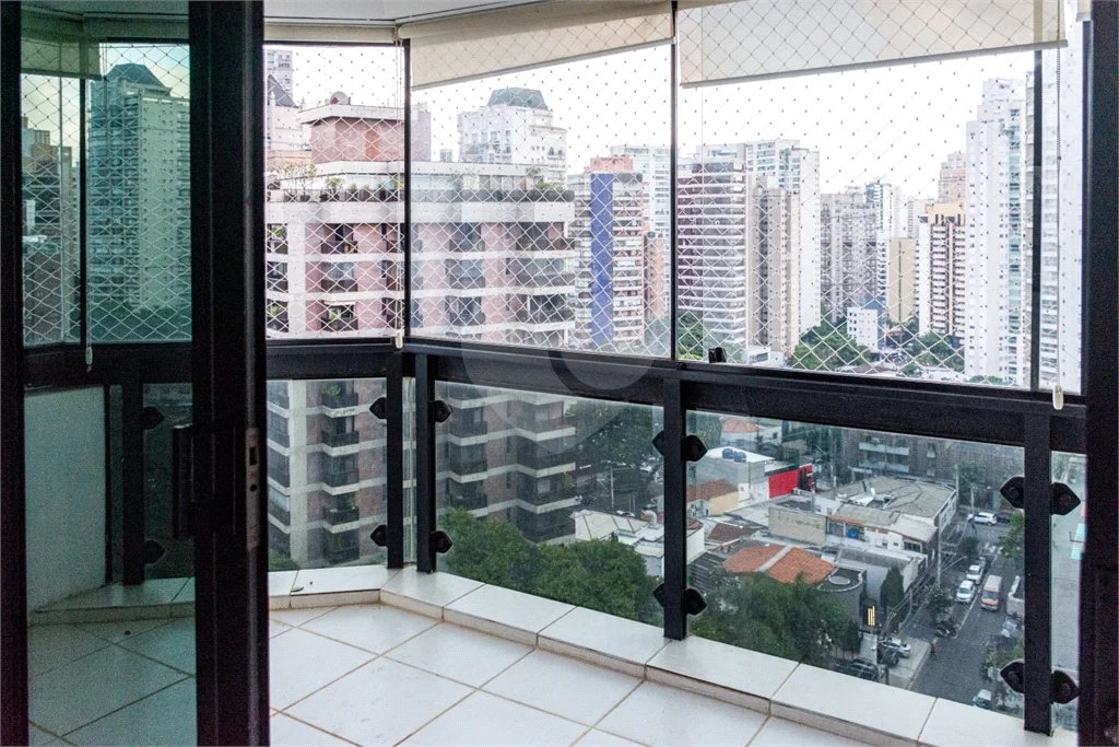 VILA NOVA CONCEIÇÃO - 216 M² - 4 VAGAS