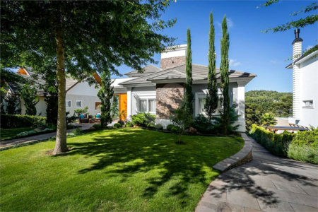Casa em condomínio de luxo com lindo por do SOL