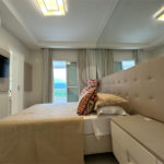 Apartamento à venda com 3 quartos, sendo 2 suítes,  em Riviera de São Lourenço, Bertioga, SP