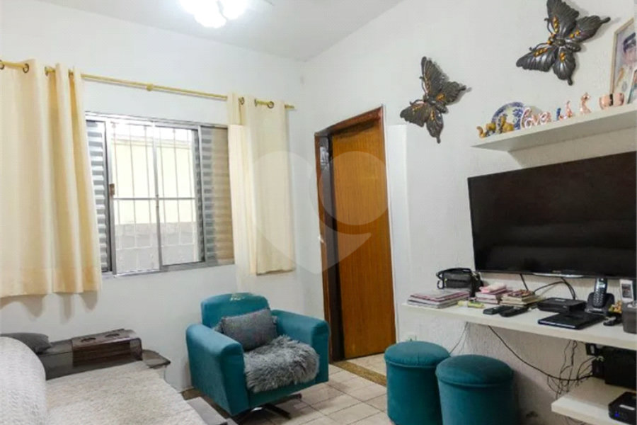 Sobrado à venda com 4 quartos, sendo 2 suítes,  em Jardim Líbano, São Paulo, SP