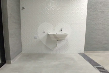 Sobrado à venda na Vila Carrão, 3 quartos (1 suíte)