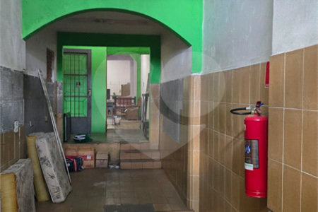 Oportunidade no Centro de Atibaia/SP. SALÃO COMERCIAL 42 M².