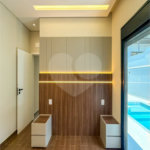 Casa Térrea Evidências - Indaiatuba/SP - R$ 1.950.000,00 - Área Total 307,33 m² - Área Construída 201,90 m² - TÉRREA - 03 suítes sendo a master com closet; Escritório; Lavabo; Cozinha com cooktop, forno, micro-ondas e coifa; Móveis planejados na hall de entrada, sala, escritório, cozinha, gourmet, s
