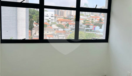 Sala à venda em Bosque da Saúde, São Paulo, SP