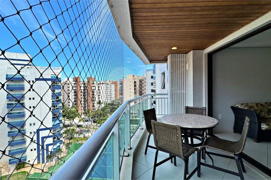 Apartamento à venda com 3 quartos, sendo 1 suíte,  em Riviera de São Lourenço, Bertioga, SP
