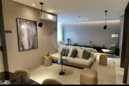 Studio com 23m2 no Campo Belo.