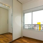 Cobertura duplex à venda na Mooca de 277m² com 3 dormitórios, 1 suíte e 3 vagas.