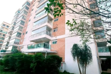 Apartamento à Venda 3 dorm. em condomínio clube na Móoca - São Paulo/SP