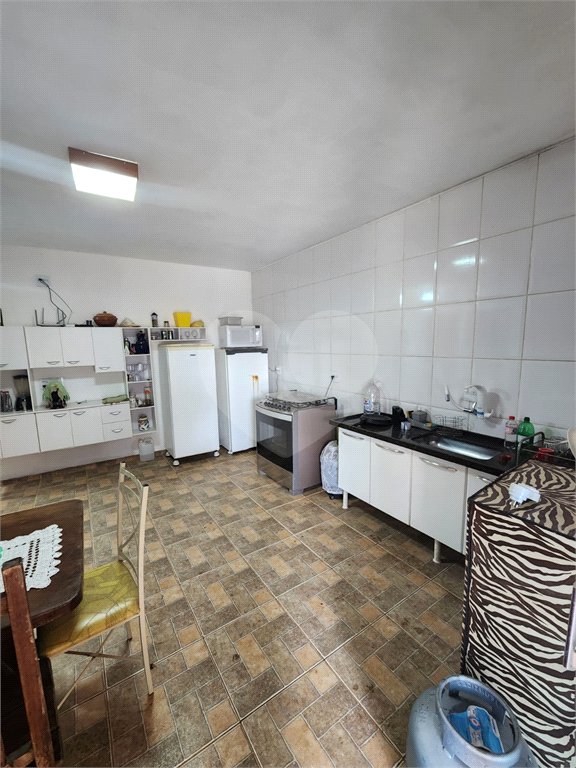 Casa à Venda - Estância Lagoa Dourada, Brotas-SP