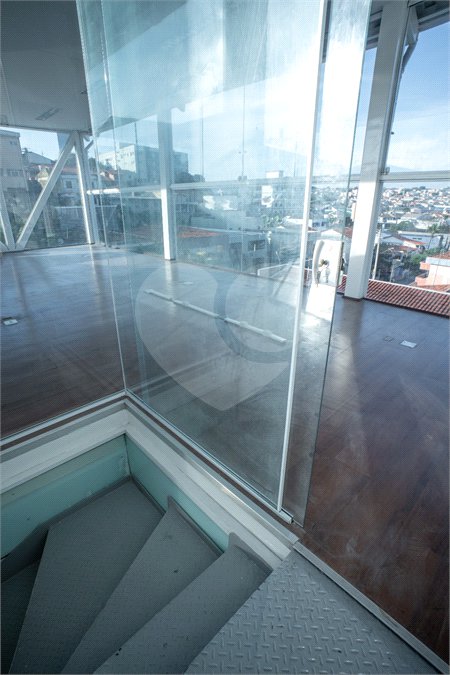 Lindo Salão Comercial para locação com 924m2 no Centro de Atibaia