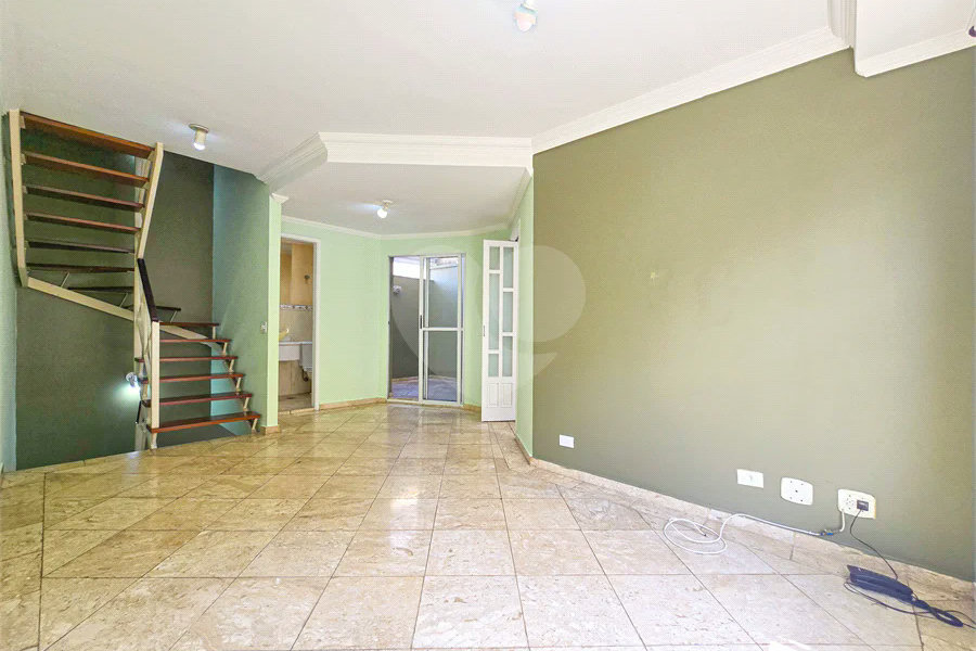 Casa em condomínio no Tucuruvi, 3 dormitórios, 1 suíte, 3 banheiros, 2 vagas e lazer com churrasqueira no condomínio