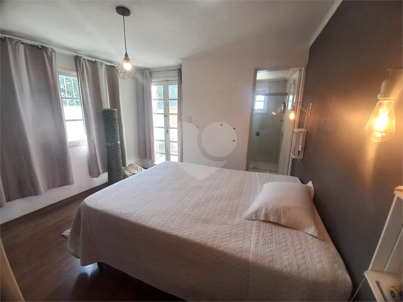 Sobrado com 2 Suítes na Região da Vila Santa Catarina!!!