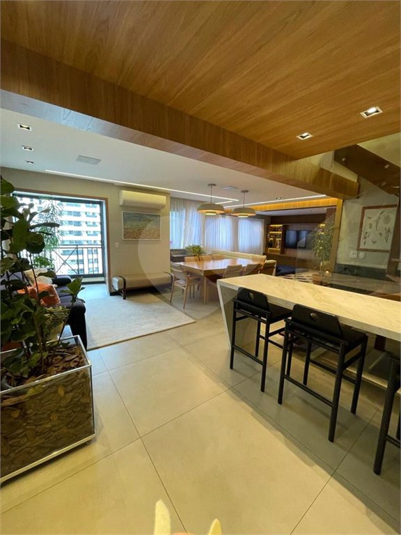 APARTAMENTO DUPLEX A VENDA VILA ADYANA, 200m2 4 DORMITORIOS 3 SENDO SUÍTE, 4 VAGAS DE GARAGEM, SJC/S