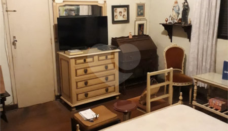 Casa Térrea à venda com 4 quartos, sendo 1 suíte,  em Vila Regente Feijó, São Paulo, SP