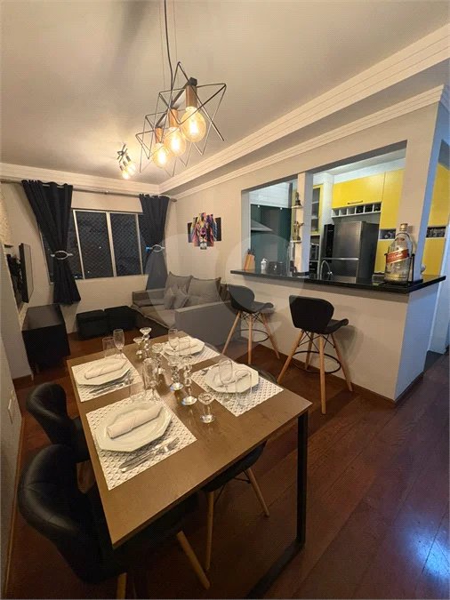 Apartamento reformado e mobiliado no Residência América - Venda - Parque Maria Domitila