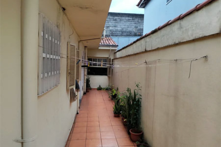 Sobrado à Venda Próximo ao Parque Chácara do Jóquei , 5 dormitórios sendo 3 suítes e 3 vagas !!!