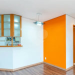 Apartamento à venda no Mandaqui com 3 dormitórios, sendo 1 suíte, sala ampla e bem distribuída, cozinha, 2 banheiros e área de serviço. O imóvel conta ainda com 1 vaga de garagem.