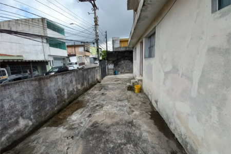 Casa de 292m² de terreno à venda - Vila Pirajussara