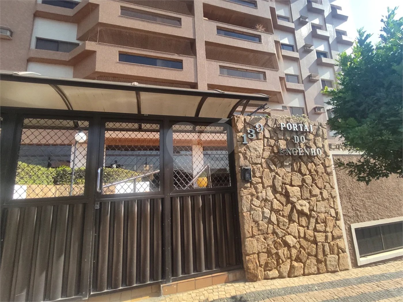 Apartamento para venda e locação no Bairro Vila Rezende em Piracicaba - SP.
