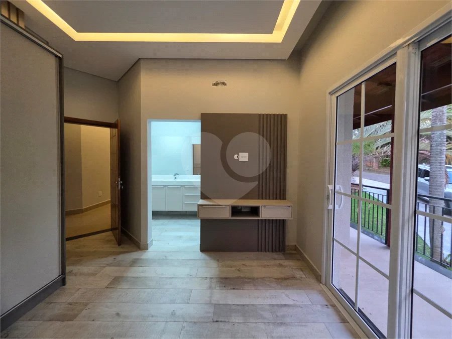 Casa à venda com 4 suítes no condomínio Residencial Jardim Primavera, Louveira - SP
