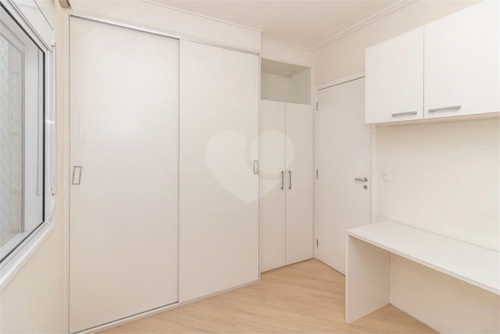 **Apartamento na Saúde 61m² | 2 dormitórios | 1 suíte | 2 vagas | depósito privativo**