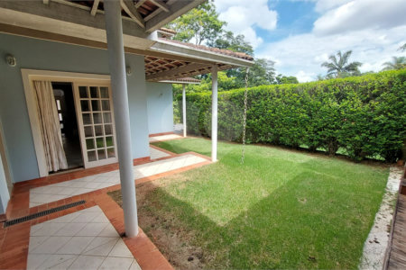 Casa para venda ou aluguel - Condomínio São Paulo II - Cotia.