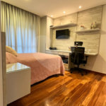 Apartamento de 176 m2 com 4 dormitórios sendo 3 suítes com 3 vagsa Condomínio Dolce Vita Avenida Lacerda Franco ,Cambuci -São Paulo