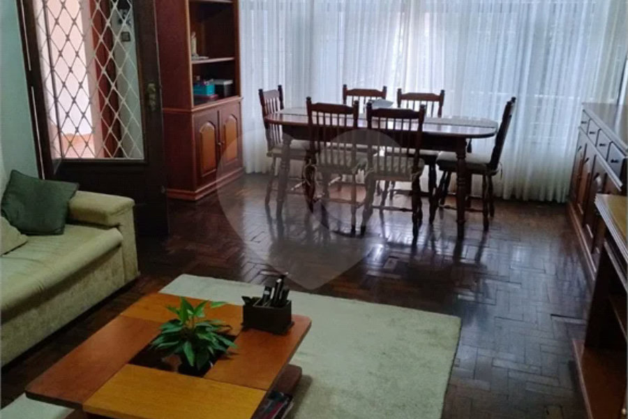 Casa térrea no TREMEMBÉ com espaços amplos em todos os ambientes! Agende uma visita