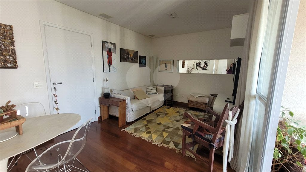 Apartamento à venda com 2 quartos, sendo 1 suíte, em Morumbi, São Paulo, SP