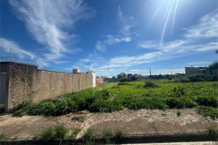 Terreno de 250m2, no Bairro Jardim Embaré, em São Carlos.