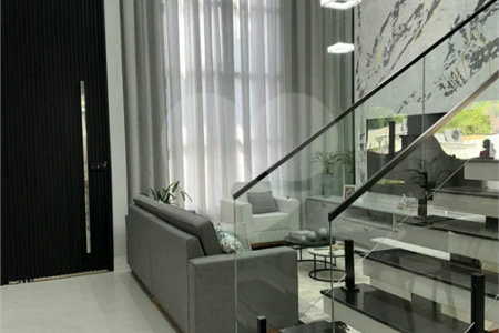 Condomínio London Park – Indaiatuba/SP - Uma casa simplesmente encantadora, em uma das posições mais desejadas do Condomínio London Park, com fundo para a mata, proporcionando privacidade, tranquilidade e uma conexão incrível com a natureza. Terreno: 318,12 m² - Área construída: 265,09 m²