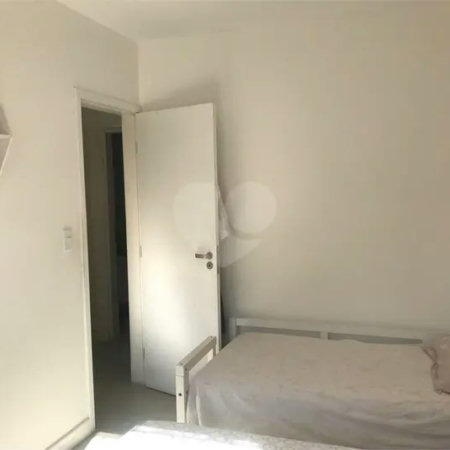 Casa à venda com 2 quartos em Interlagos, São Paulo, SP