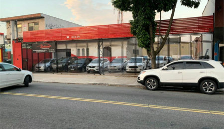 Excelente terreno em ótima localização. Venha fazer uma visita = 600M²