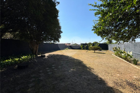 Imóvel comercial á venda, com 766m2 de terreno, em São Carlos-SP