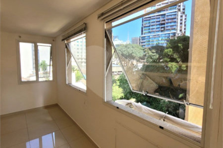 Conjunto comercial com 32 m², garagem, à venda na Bela Vista