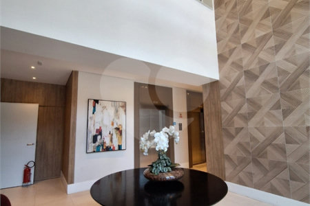 Apartamento com uma suíte para locação ao lado do Shopping Metrô Tatuapé. SP