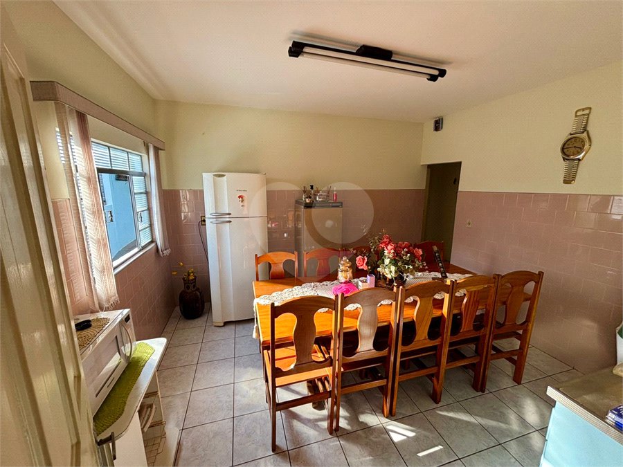Casa 2 dormitórios Antônio Blanco