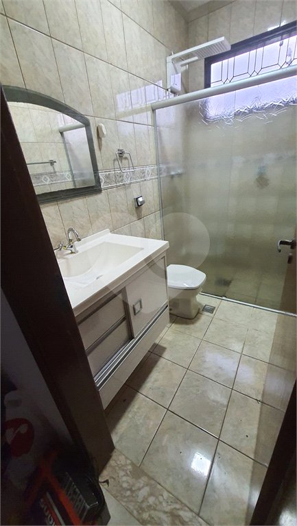Casa sobrado para venda no Jardim das Torres