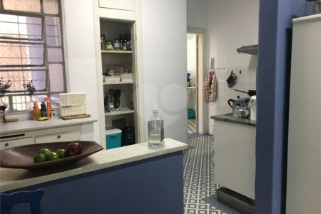 Apartamento na Bela Vista de 345m2 com 4 quartos (sendo 1 suíte.