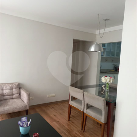 Apartamento com 88m², 3 dormitórios e 2 suítes próximo ao Parque do Ibirapuera e Metrô Ana Rosa.
