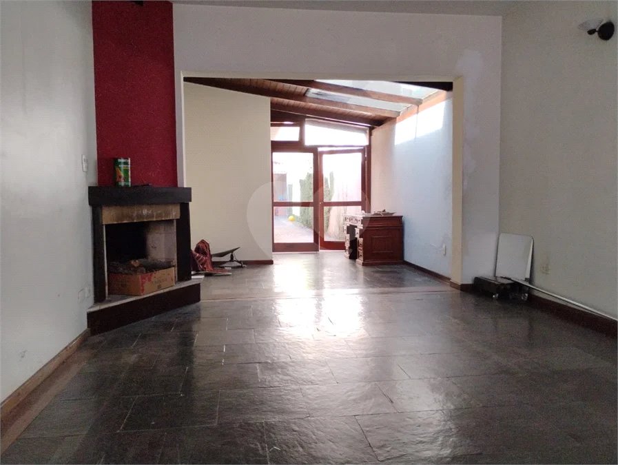 Vende-se ou Aluga-se Casa com 400 m2 na Vila Mascote