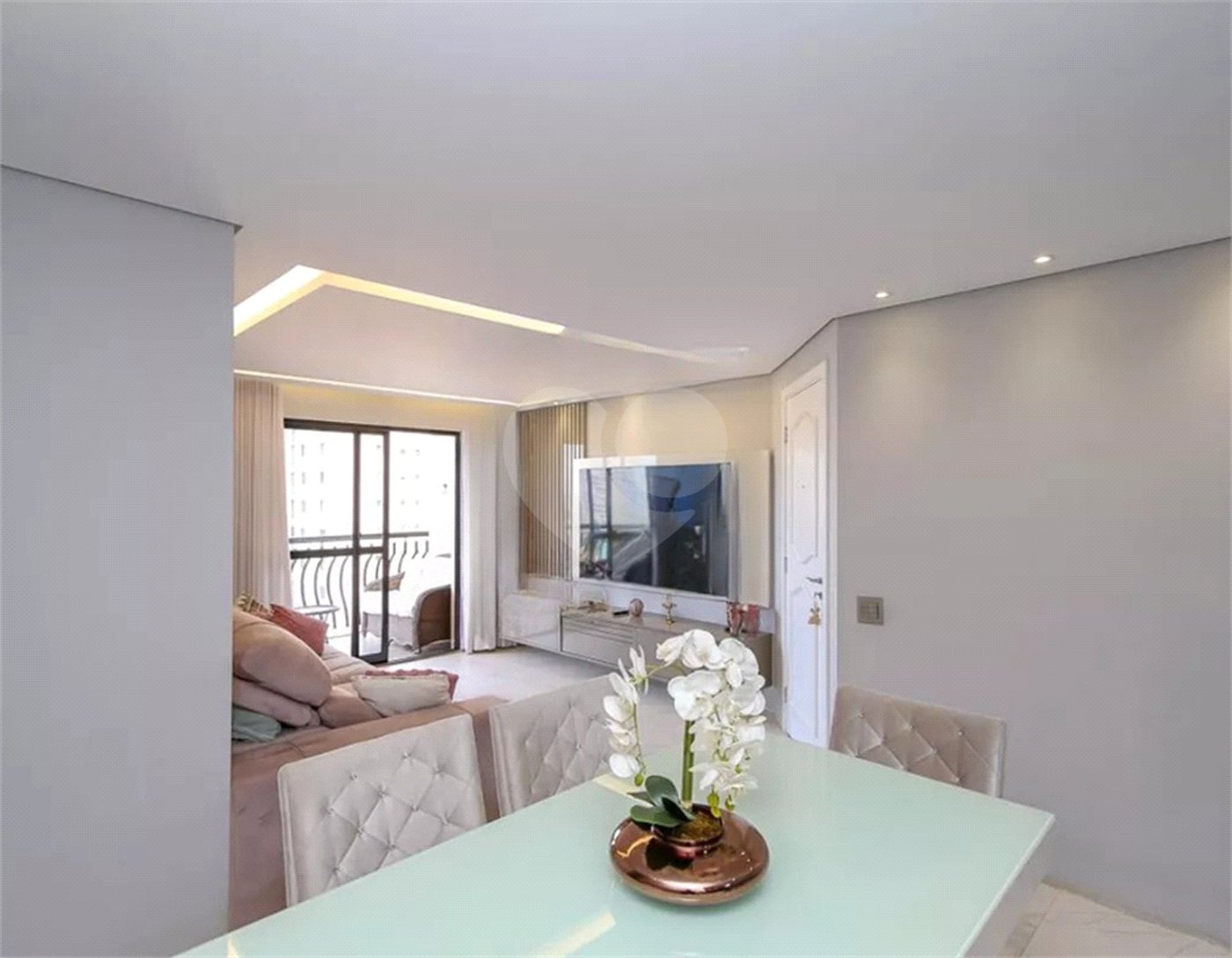 Apartamento reformado a venda no Alto da Boa Vista