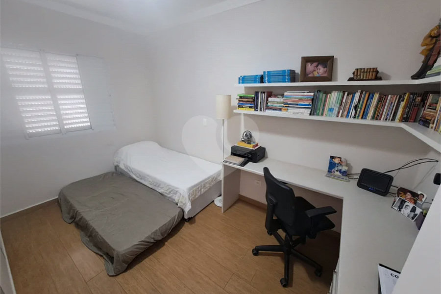Linda Casa 3 dormitórios com piscina - R$ 950.000,00