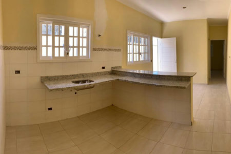 Casa à venda com 2 quartos, sendo 1 suíte, em Nova Itanhaém, Itanhaém - SP