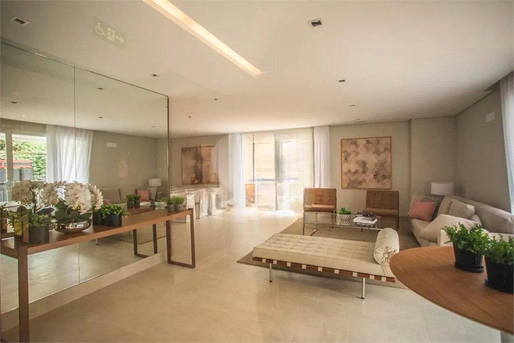 Apartamento Garden à venda ? 500 m do Metrô Conceição | Reformado e com quintal privativo