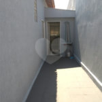 Casa Térrea com 3 dormitórios.