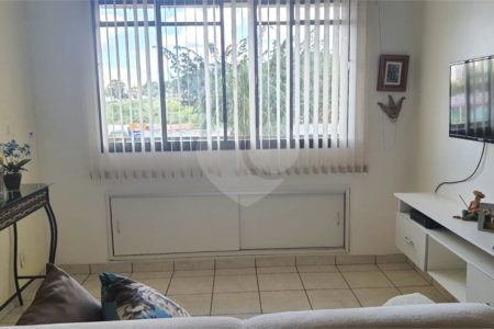 Apartamento à Venda no Residencial Itamaracá