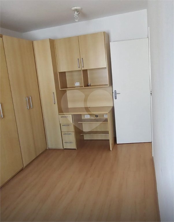Apartamento de 01 dormitório com terraço e vaga perto do metrô